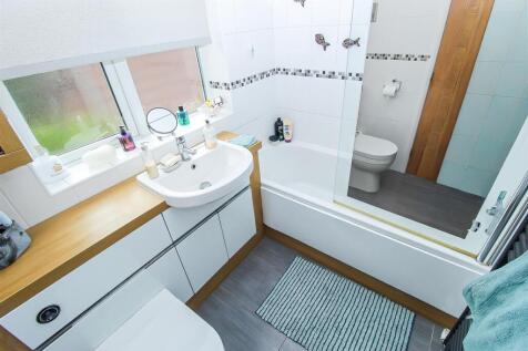 BATHROOM/W.C.