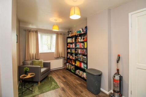 DINING ROOM/SITTING ROOM