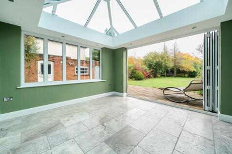 Garden room