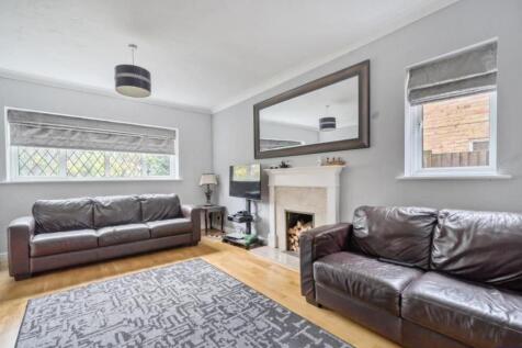 Family Room.JPG