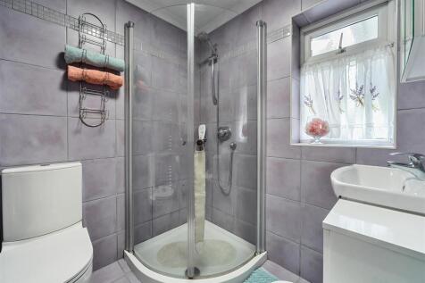 Annexe shower room