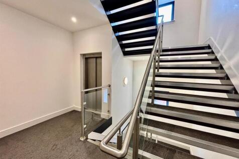 WhatsApp Image 2025-10-27 at 14.19.14_224094b4.jpg