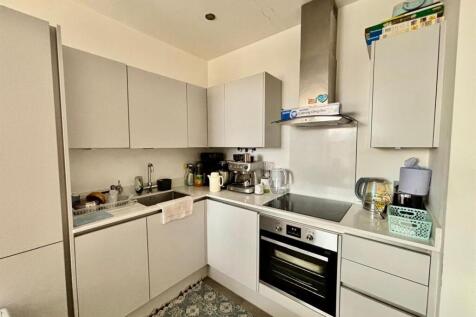 WhatsApp Image 2025-10-27 at 14.19.14_889687ee.jpg