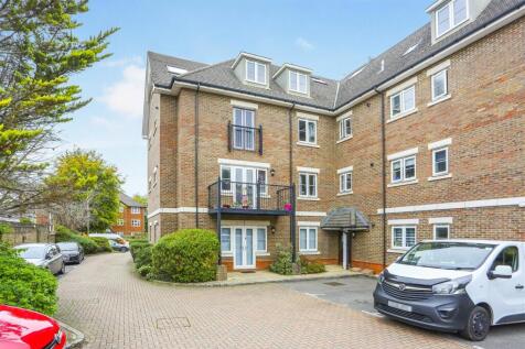 1551556522 - 3 VICTORIA COURT, SM3 - 3.jpg