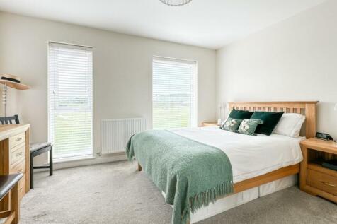 Master Bedroom with en suite