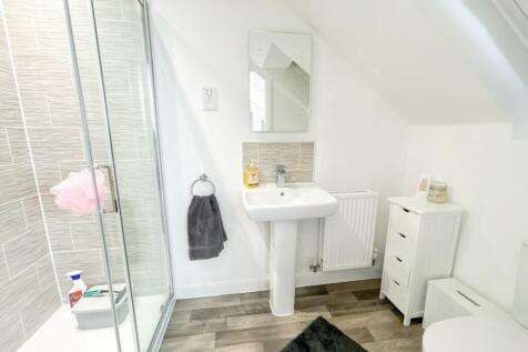 En Suite Shower Room