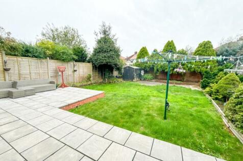 REAR GARDEN.