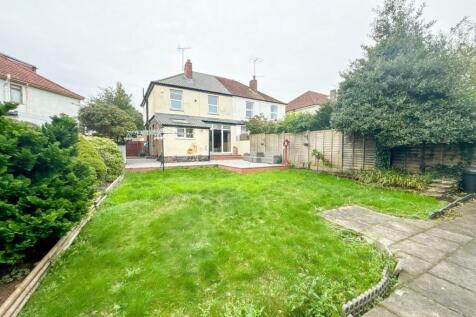 REAR GARDEN.