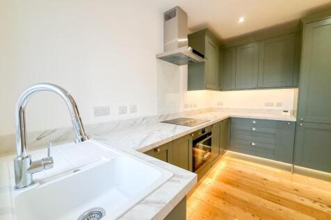 Kitchen/ Breakfast Room