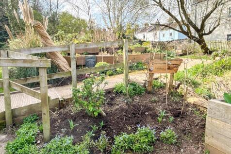 Nearby Arnos Vale Community Garden