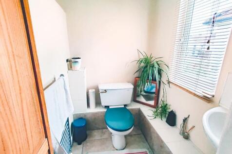 20230211-10. Toilet.jpg