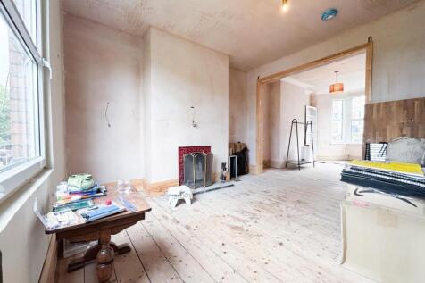 Lounge/ Sitting Room
