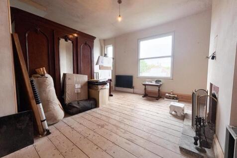Lounge/ Sitting Room