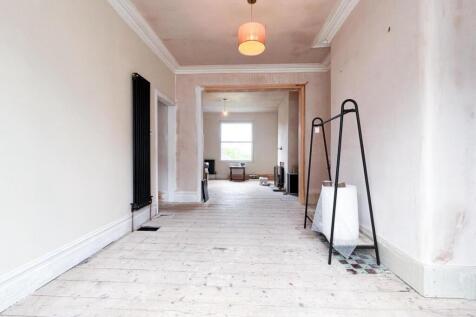 Lounge/ Sitting Room