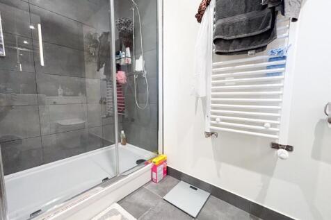 Ensuite Shower Room