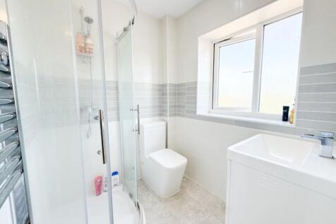 En Suite Bathroom