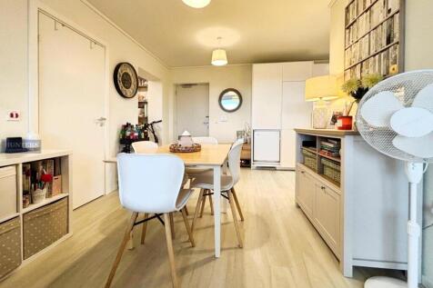 Open Plan Kitchen / Diner