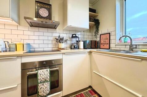 Open Plan Kitchen / Diner