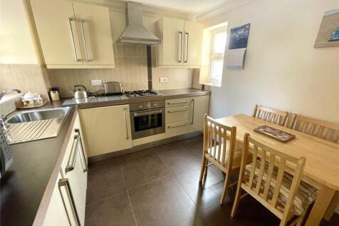 Kitchen/B&#39;fast Room