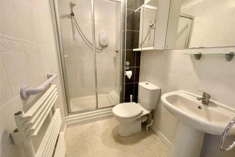 En-Suite To Bed One
