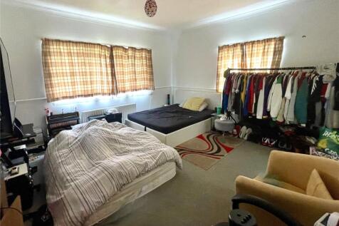 Studio Room