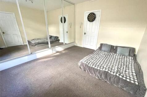 Studio Room