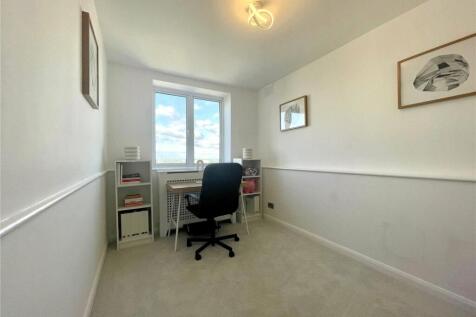Bedroom/Study