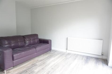 Lounge/Kitchen