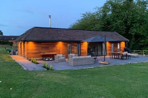 Dusk view at the rear