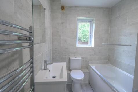 lydham bathromm.jpg