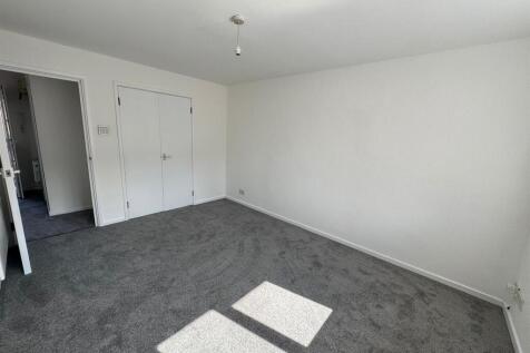 bedroom osnor.jpg