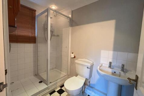 En Suite 1 Shower Room