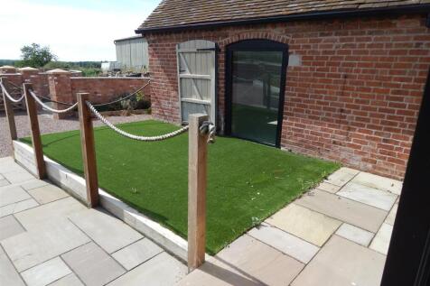 Front landscaped garden