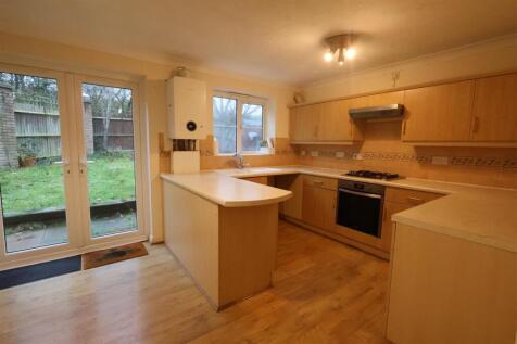 16 deven kitchen 1.JPG