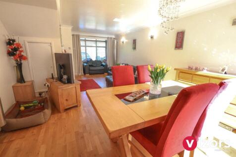 Living Room/Diner