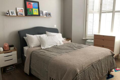 Bed 1.jpg
