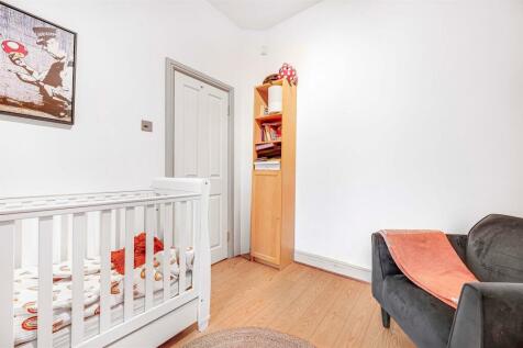 Davies_Davies_5A_Mount_Pleasant_Cres_11.JPG