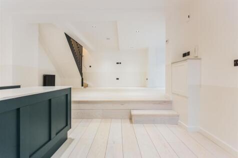 MB_number 1_fonthill mews_17.jpg