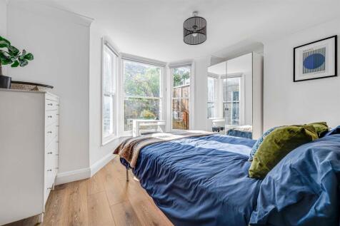 Davies___Davies_63a_Fonthill_Road__N4_07.JPG