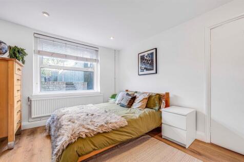 Davies___Davies_63a_Fonthill_Road__N4_12.JPG