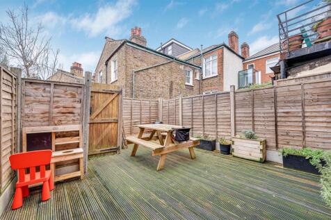 Davies_Davies_5A_Mount_Pleasant_Cres_04.JPG