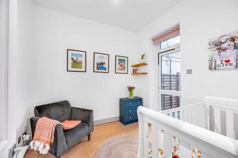 Davies_Davies_5A_Mount_Pleasant_Cres_10.JPG