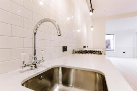 MB_number 12_fonthill mews_30.jpg