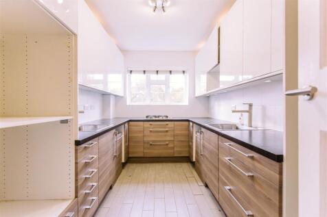 MB_pembroke hall_hendon_davies davies-10.jpg