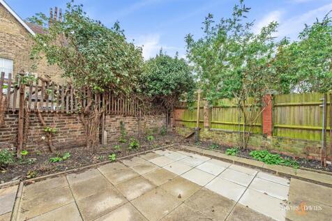 Davies_Davies-36_Stapleton_Hall_Rd-1.jpg