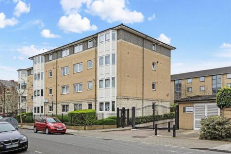 D_D_-_28_Nightingale_Court_-_2.jpg