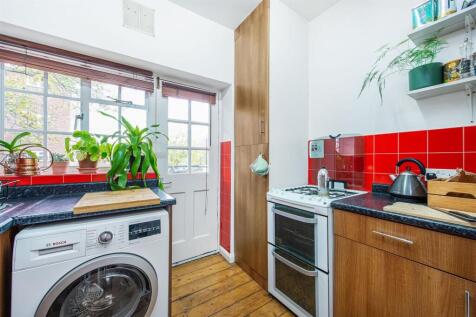 31875_davies_and_davies_8_tollington_court_2_lo.jp