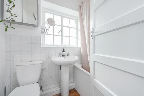 31875_davies_and_davies_8_tollington_court_18_lo.j