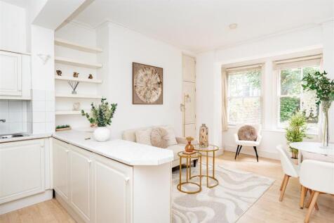 Walton House-3.jpg