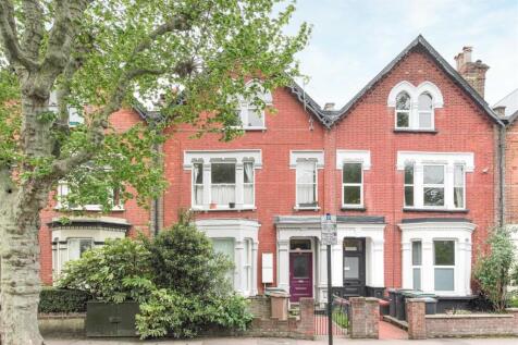 UPPER TOLLINGTON PARK, N4-11.JPG
